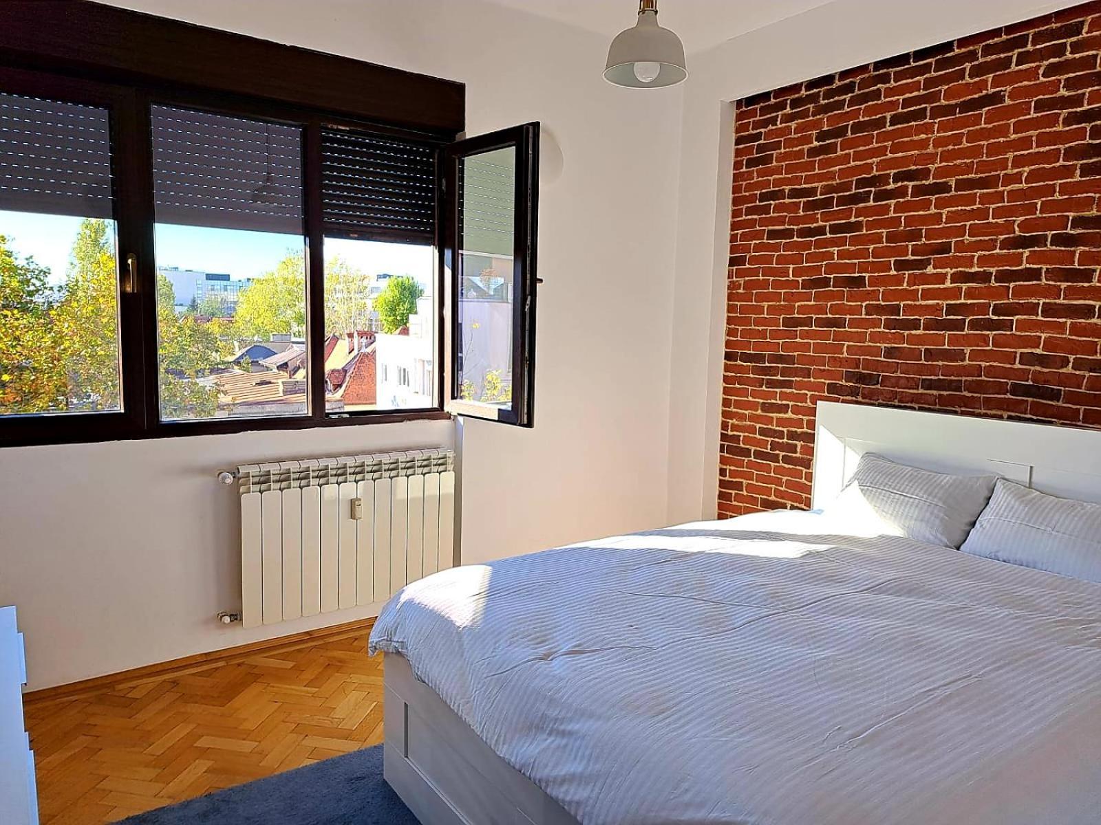 Classy Apartment With Parking In The City Center Bukares Bagian luar foto